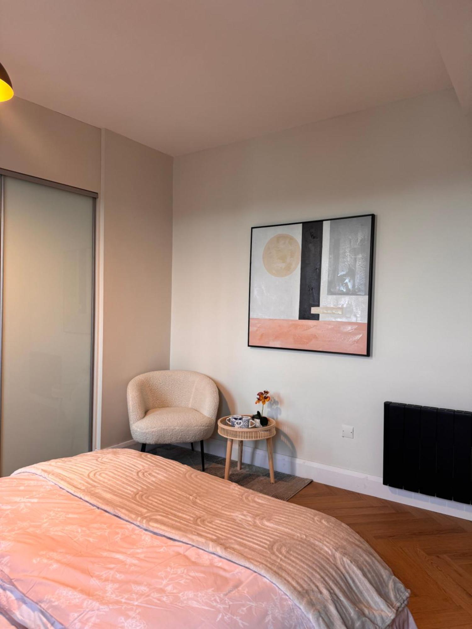 Finnstown Hall- Private Room In Shared Apartment With The Host Dublin Dış mekan fotoğraf