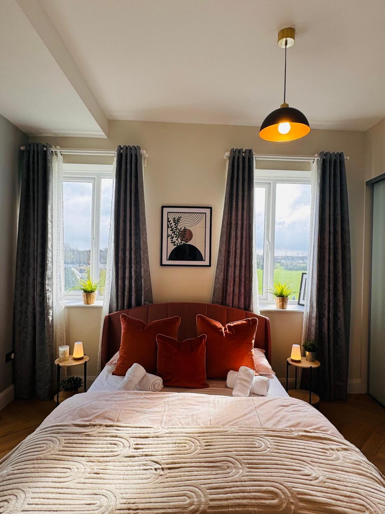 Finnstown Hall- Private Room In Shared Apartment With The Host Dublin Dış mekan fotoğraf